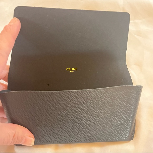Celine Of Paris EyeGlass Case - Picture 7 of 10